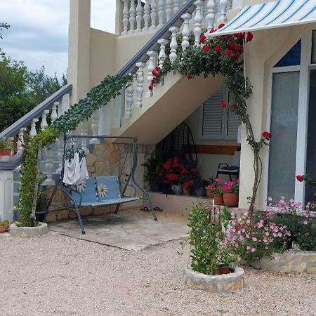 Apartments Mira Jadrtovac エクステリア 写真