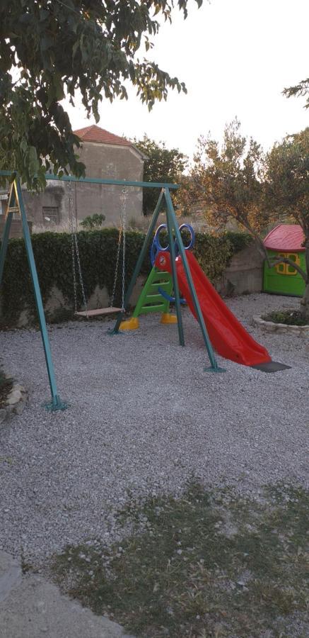 Apartments Mira Jadrtovac エクステリア 写真