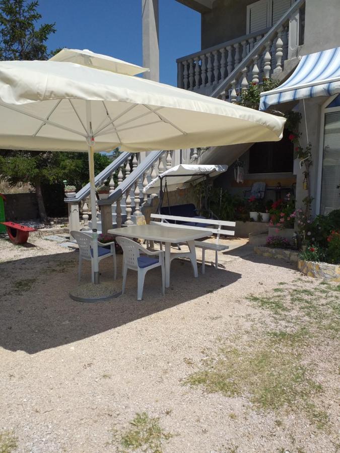 Apartments Mira Jadrtovac エクステリア 写真