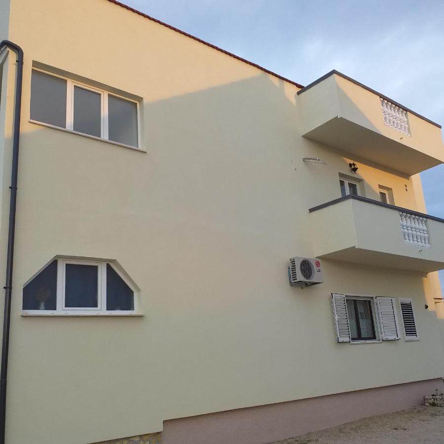 Apartments Mira Jadrtovac エクステリア 写真