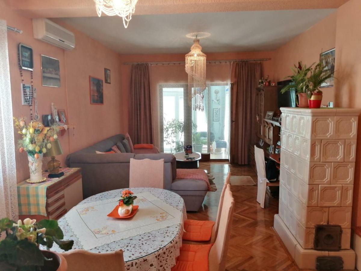 Apartments Mira Jadrtovac エクステリア 写真