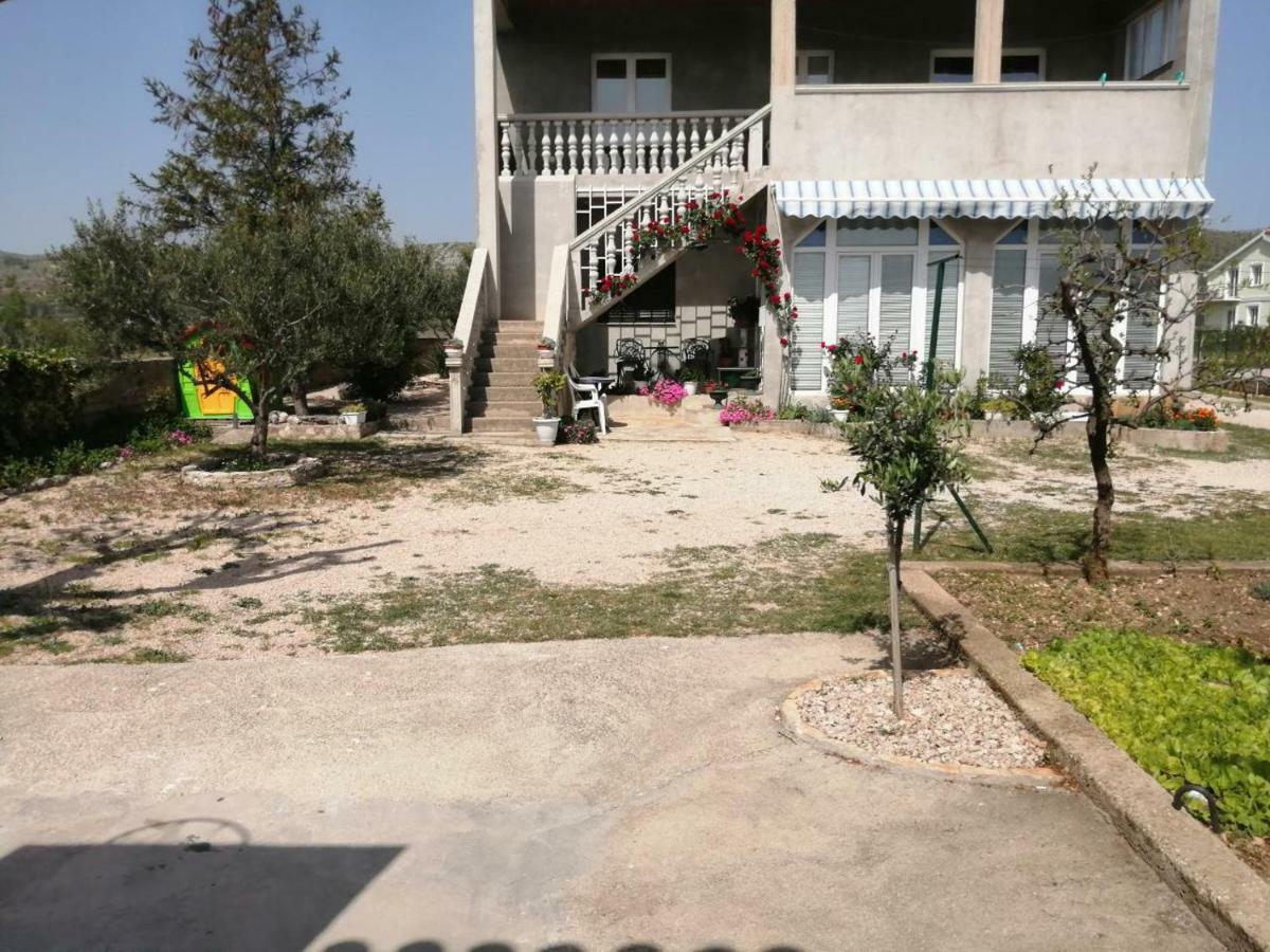 Apartments Mira Jadrtovac エクステリア 写真